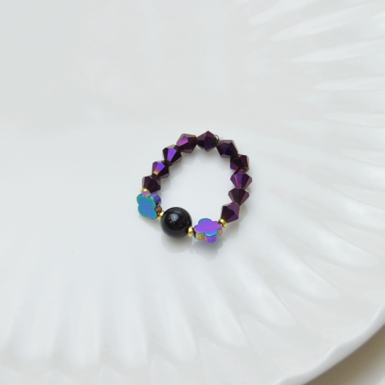 Pierścionek Elastyczny Purple Luck – Handmade