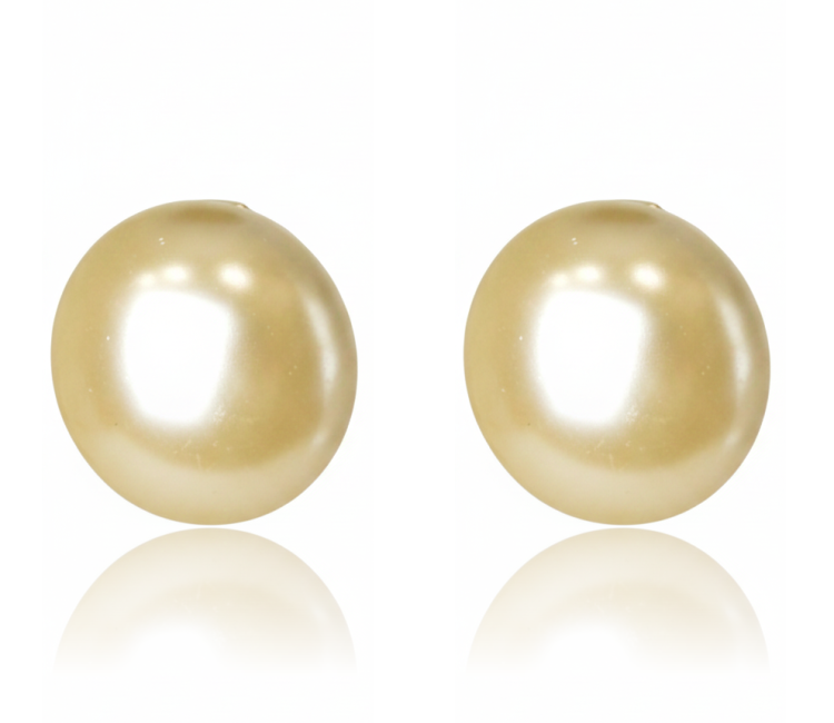 Klipsy „Vintage Pearl” – Klasyczne Guziczki w Kolorze Ecru