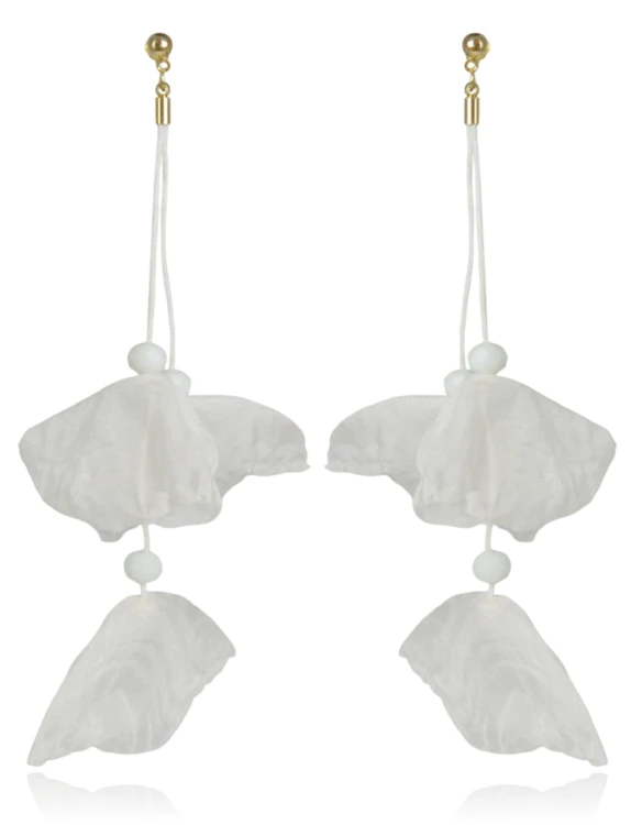 Kolczyki Eteryczne Kwiaty z Tkaniny - Białe