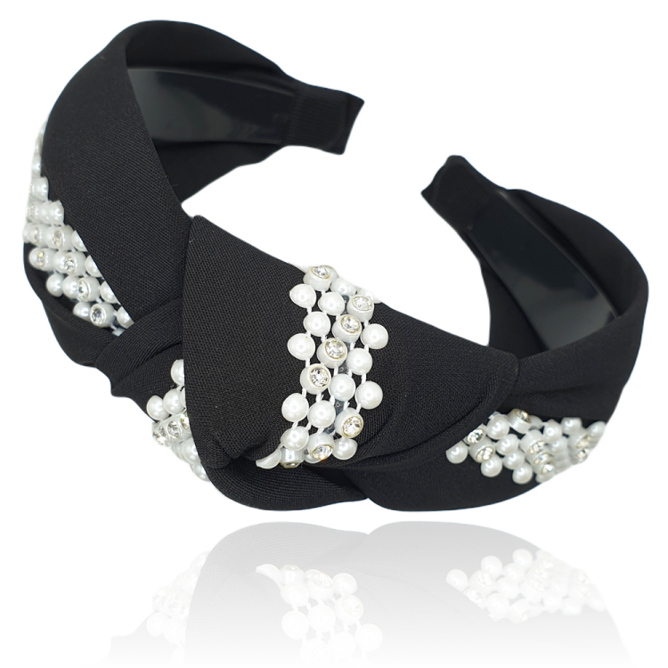 Opaska z supełkiem zdobiona perełkami