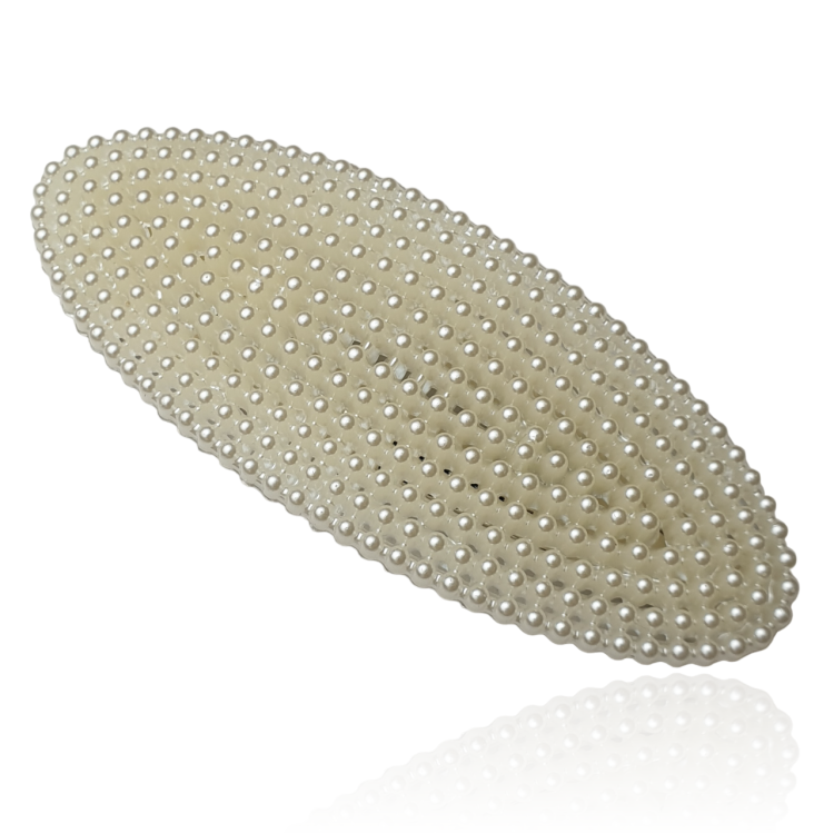 Spinka pyk z drobniutkich perełek