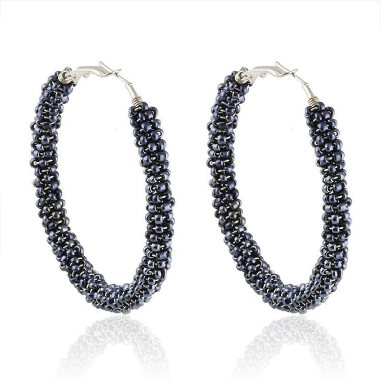 Kolczyki koła 6 cm z grafitowych koralików