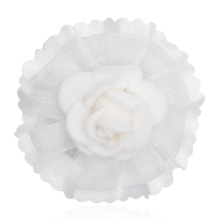 Spinka dziecięca różyczka biała