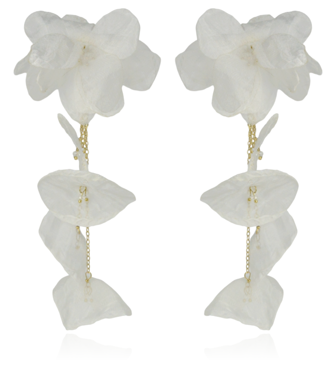 Kolczyki materiałowe kwiaty z łańcuszkami białe