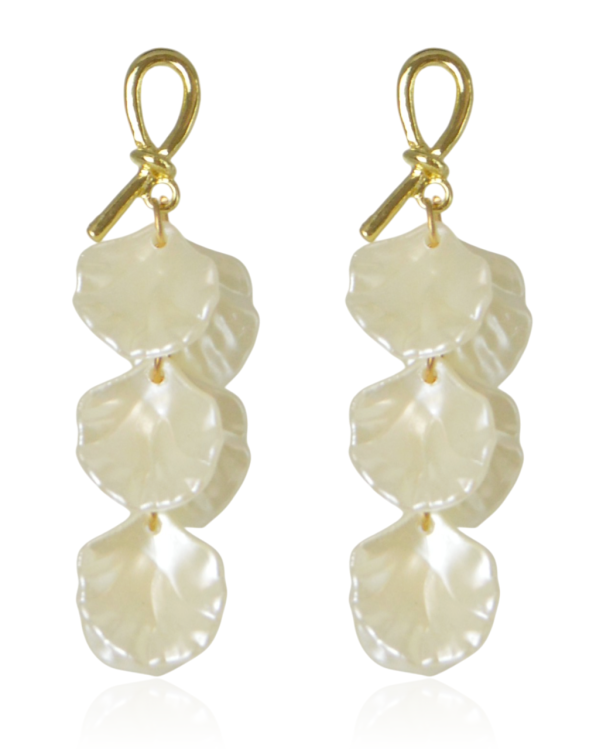 Akrylowe kolczyki płatki kwiatów perłowe